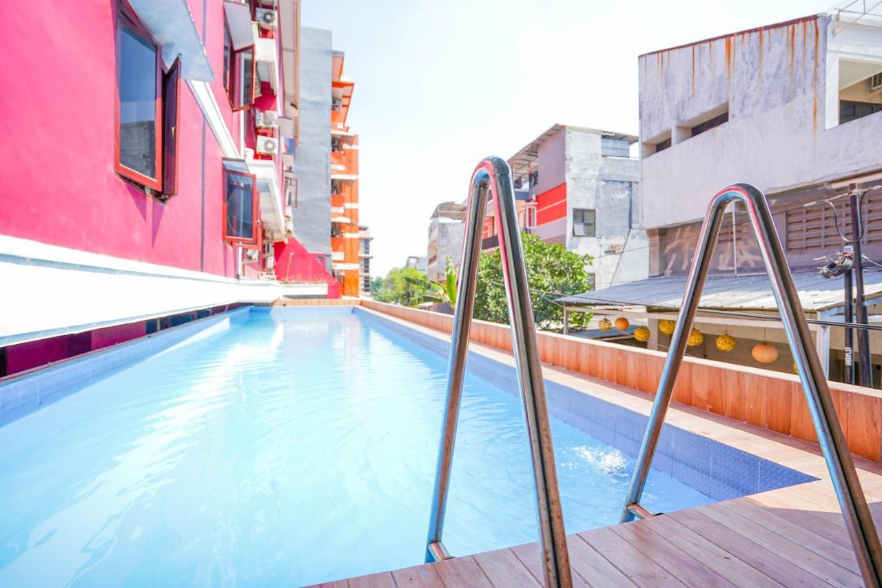 Collection O 1112 Comfitel Siwalankerto Aa4 Hotell Surabaya Eksteriør bilde