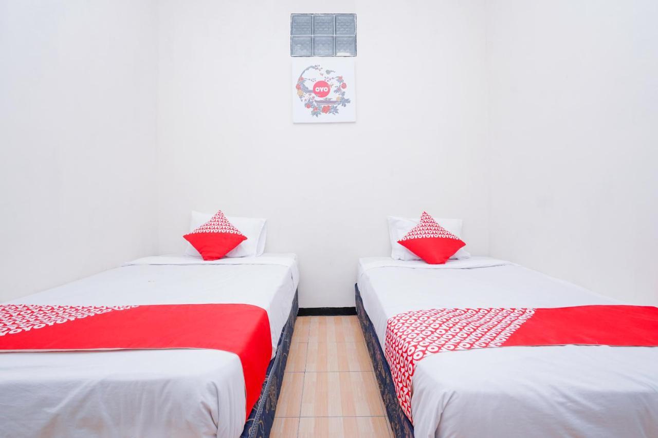 Collection O 1112 Comfitel Siwalankerto Aa4 Hotell Surabaya Eksteriør bilde