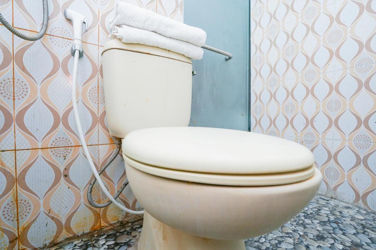 Collection O 1112 Comfitel Siwalankerto Aa4 Hotell Surabaya Eksteriør bilde